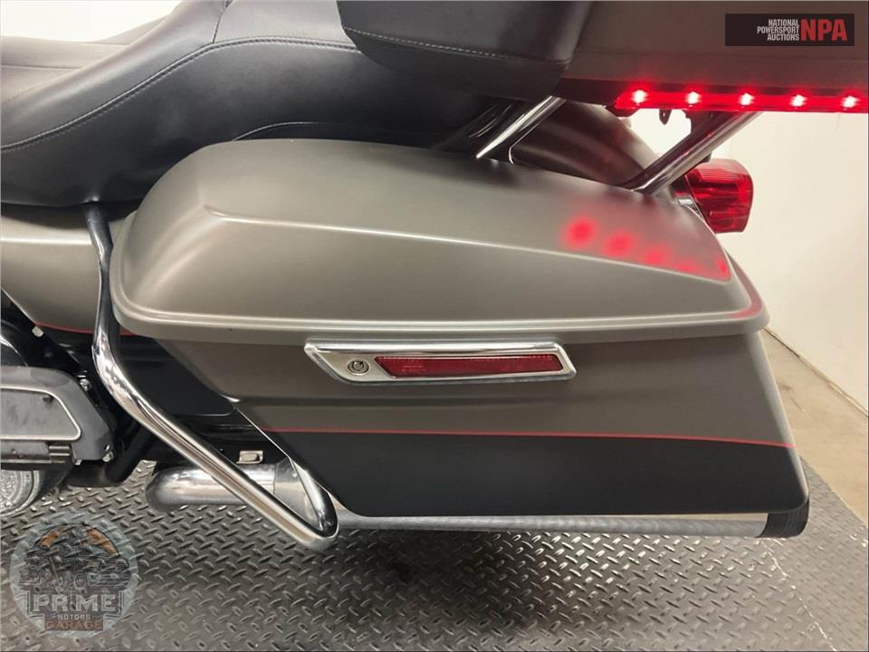 2018 Harley-Davidson FLHTK ULTRA LIMITED — фото 14