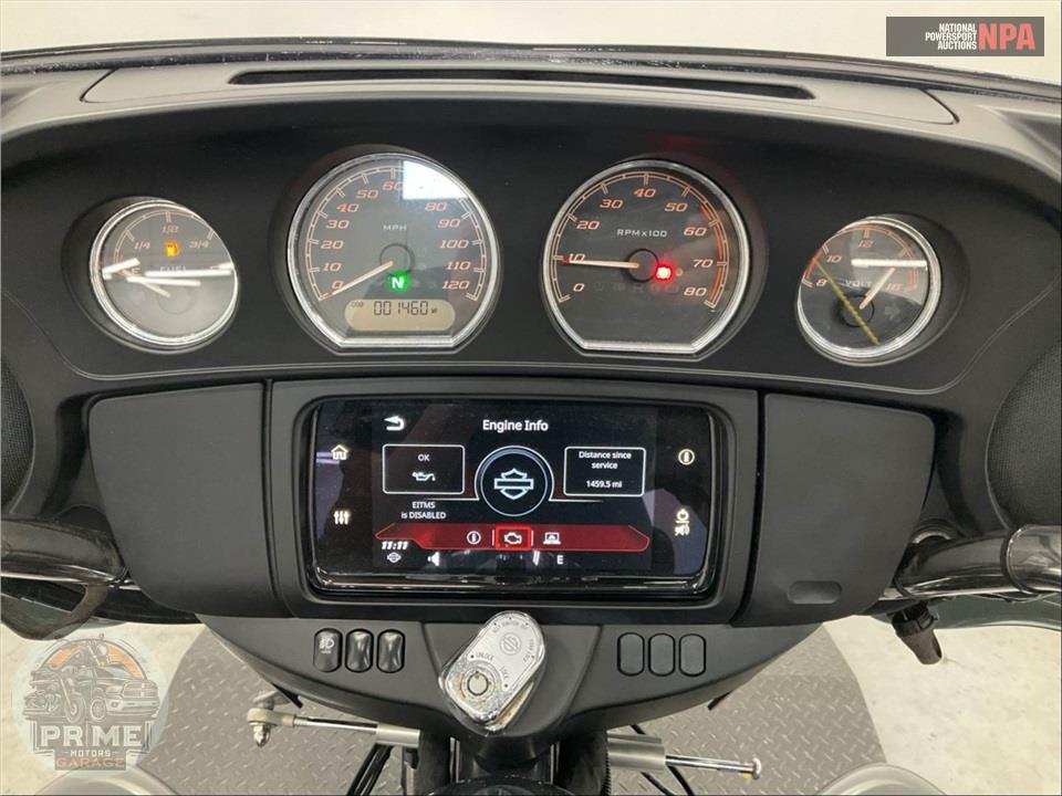 2023 Harley-Davidson FLHTCUTG TRI GLIDE ULTRA CLASSIC — фото 5