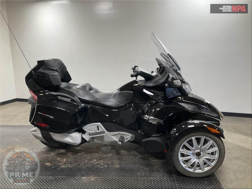 2015 CAN-AM Spyder RT- SE6