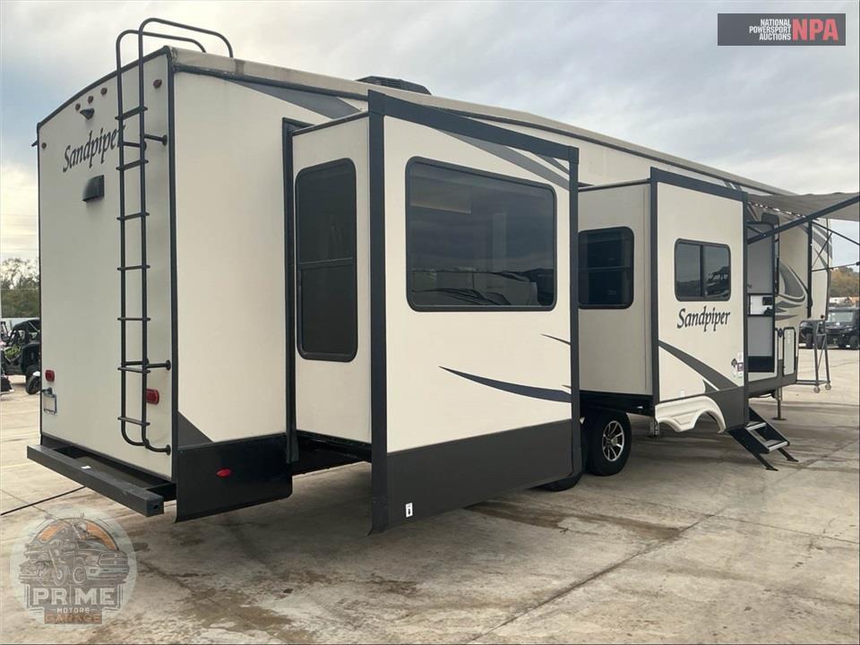 2020 Sandpiper By Forest River M-39BARK - FIFTH WHEEL SERIES — фото 4