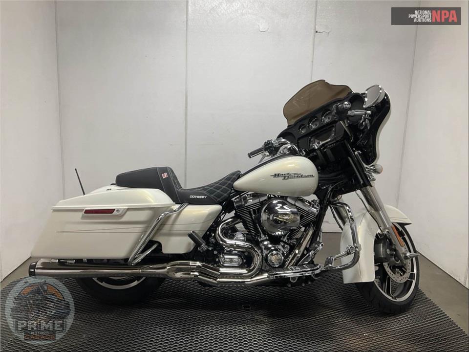 2015 Harley-Davidson FLHXS STREET GLIDE SPECIAL — фото 1