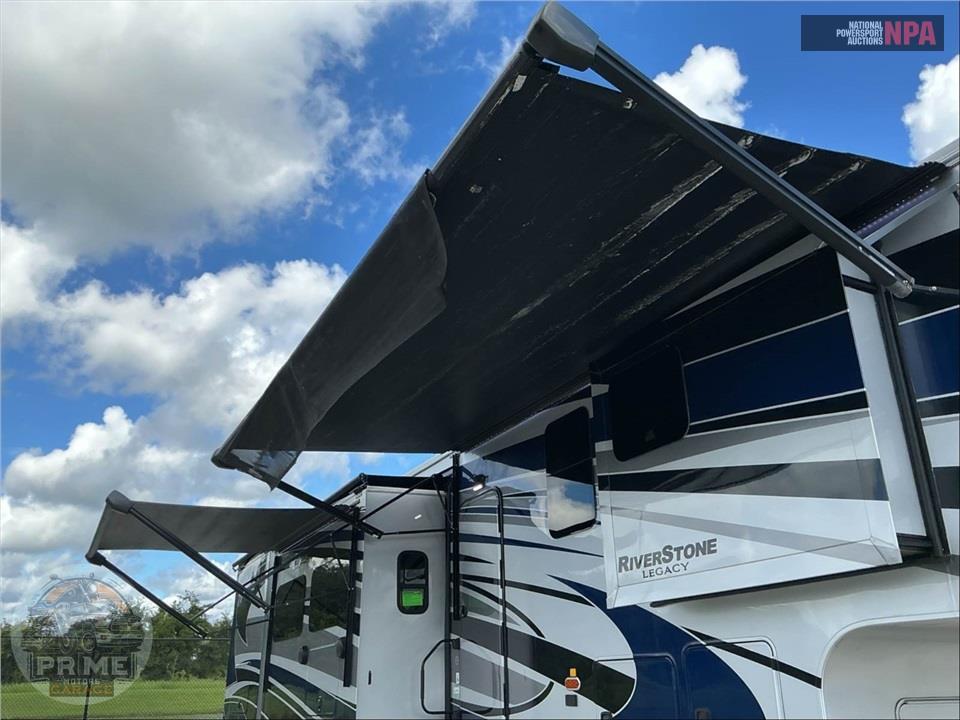 2022 Riverstone M-442MC - LEGACY FIFTH WHEEL SERIES — фото 33