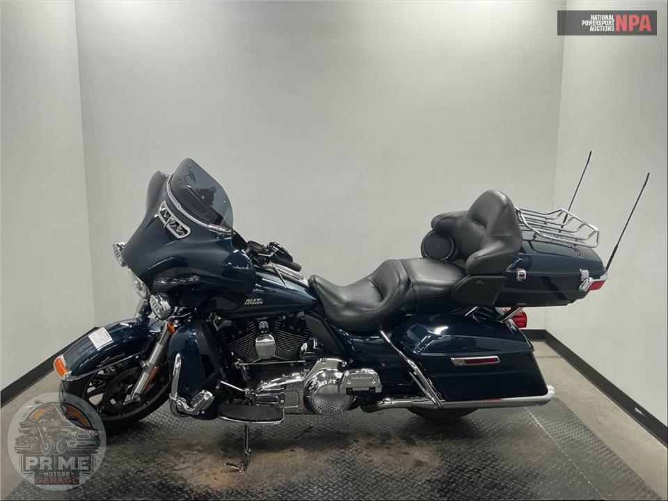 2016 Harley-Davidson FLHTK ELECTRA GLIDE ULTRA LIMITED — фото 3