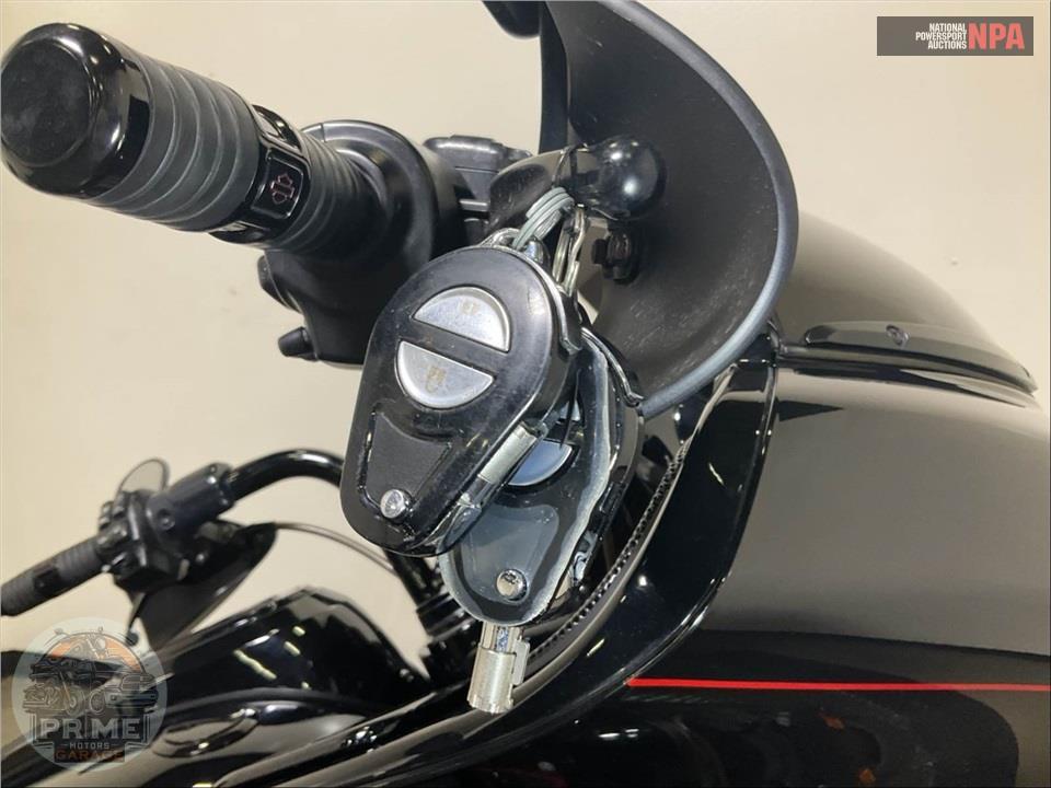 2021 Harley-Davidson FLTRXSE CVO ROAD GLIDE — фото 11