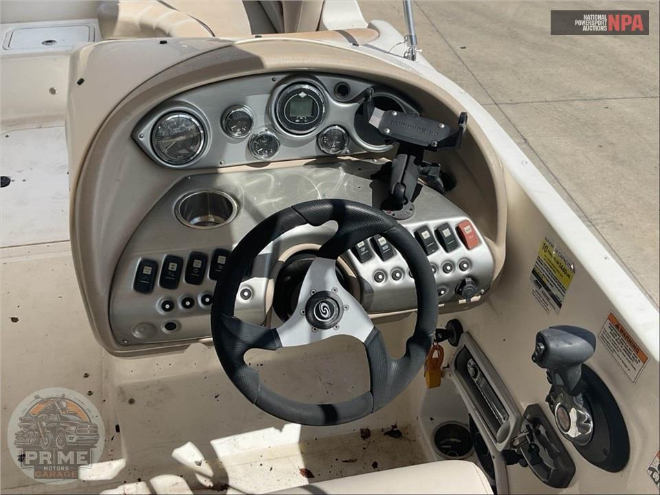2011 Hurricane Boat SUNDECK SPORT L=21/E=1 225HP MERCURY OB — фото 24