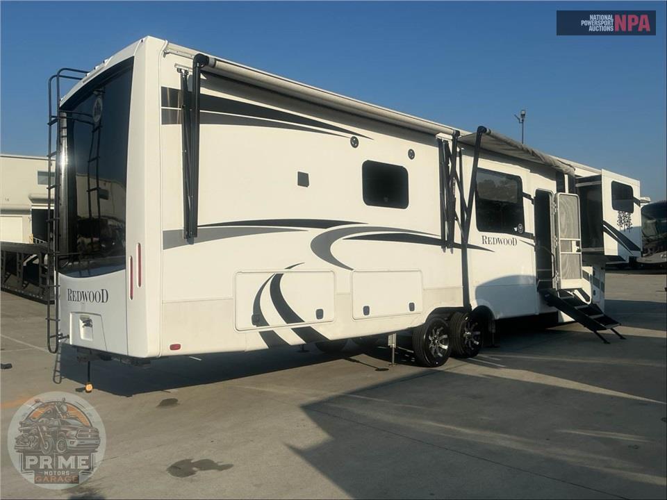 2021 Redwood Rv M-3981 FK - FIFTH WHEEL SERIES — фото 4