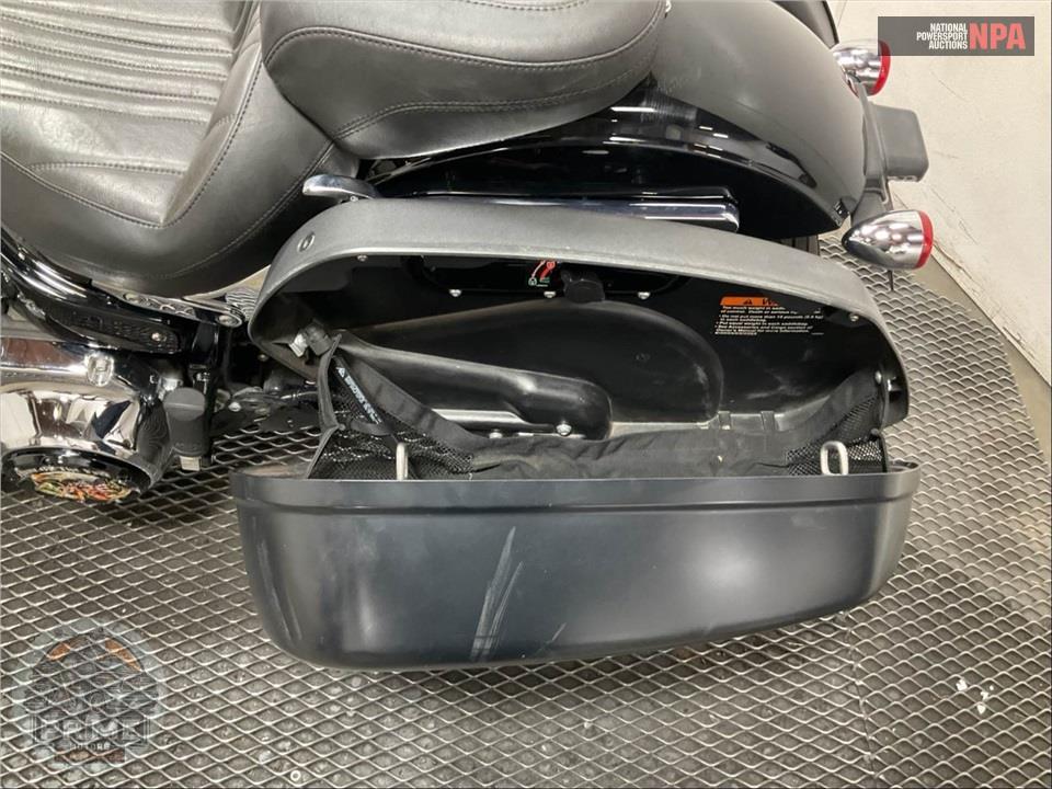 2019 Harley-Davidson FLSB SPORT GLIDE — фото 19