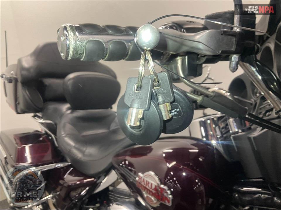 2005 Harley-Davidson FLHTCUI ULTRA CLASSIC ELECTRA GLIDE — фото 11