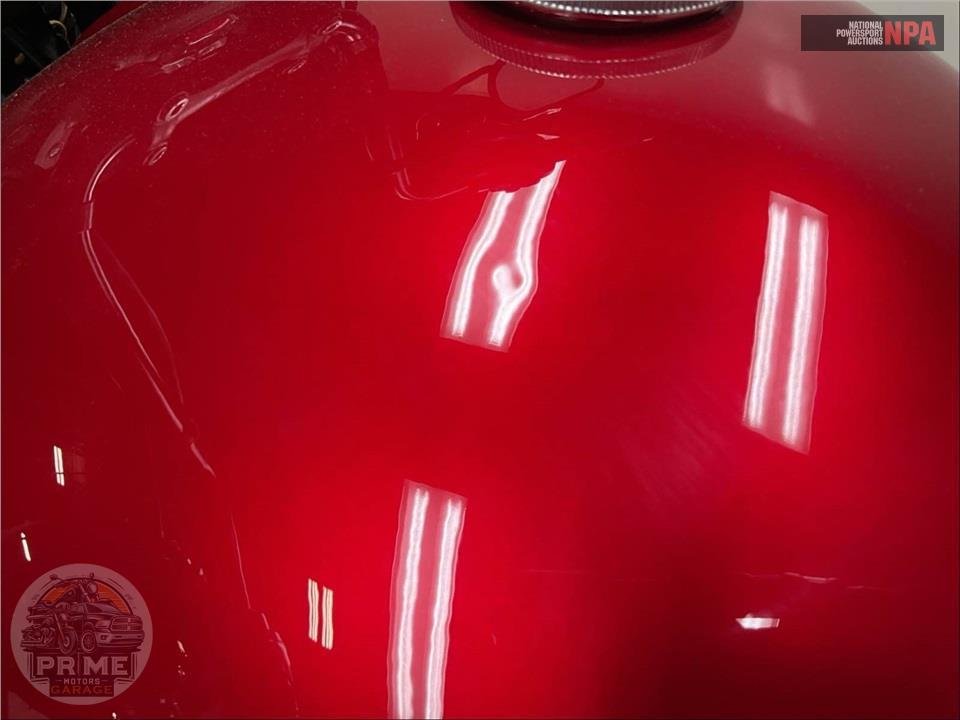 2018 Triumph BONNEVILE BOBBER (RED) — фото 14