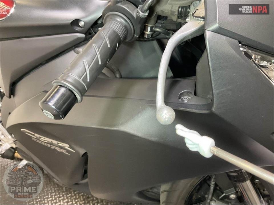 2016 Honda CBR1000RRG — фото 35