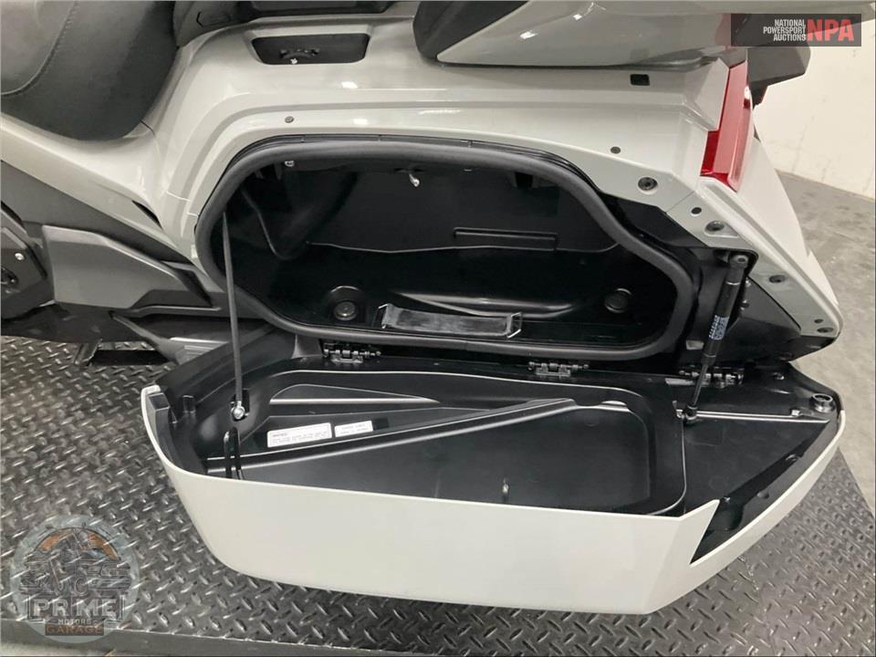 2026 Honda GL1800D GOLD WING TOUR AUTOMATIC DCT — фото 14