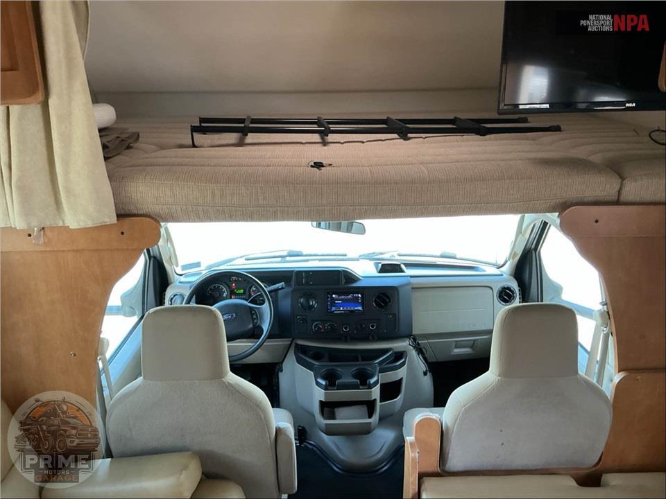 2018 Winnebago M-25B FORD - MINNIE WINNIE SERIES — фото 14
