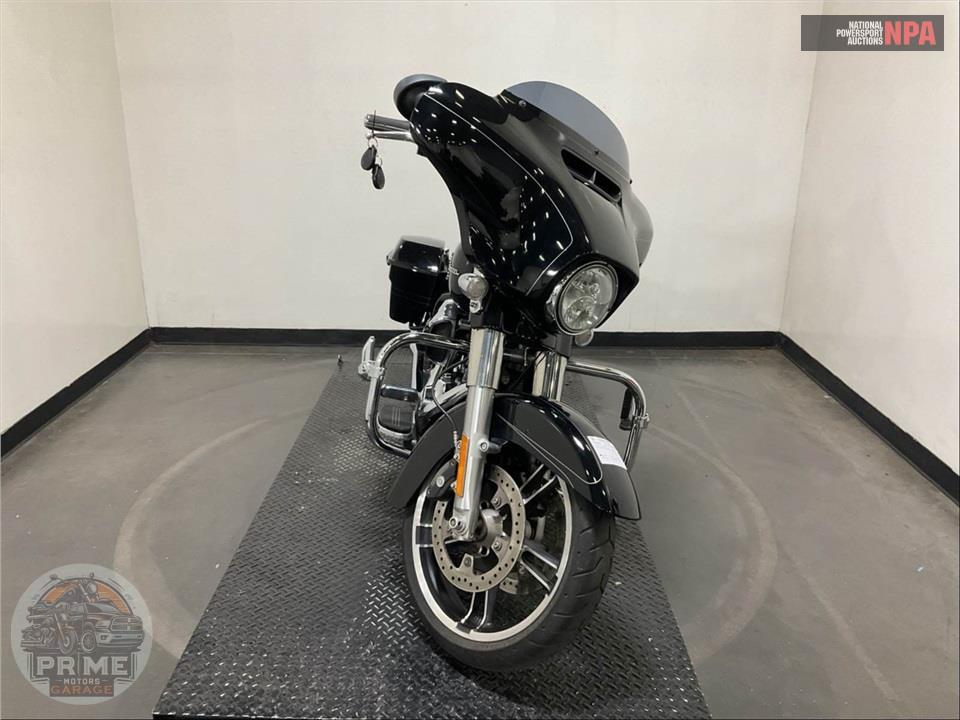 2015 Harley-Davidson FLHXS STREET GLIDE SPECIAL — фото 2
