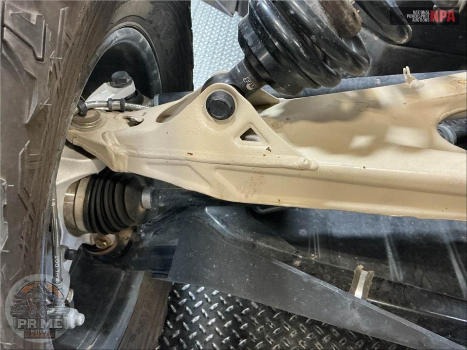 2023 Can-Am MAVERICK X3 X RC  TURBO RR 72 — фото 16