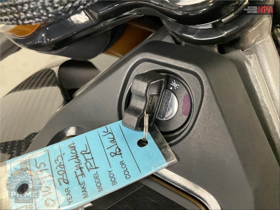 2023 Indian Motorcycle FTR R CARBON — фото 13