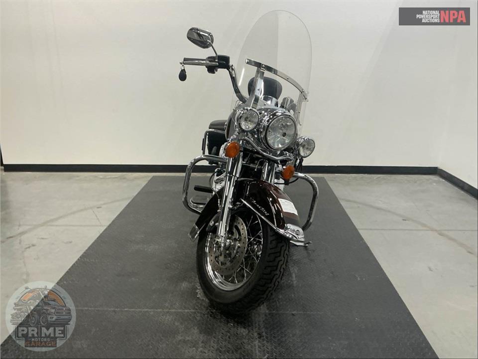 2011 Harley-Davidson FLHRC ROAD KING CLSC — фото 2