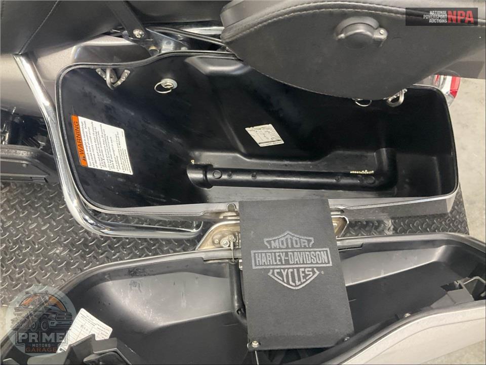 2016 Harley-Davidson FLHTKL ULTRA LIMITED LOW — фото 20