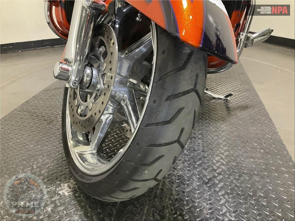 2015 Harley-Davidson FLHXSE CVO STREET GLIDE SPECIAL — фото 33