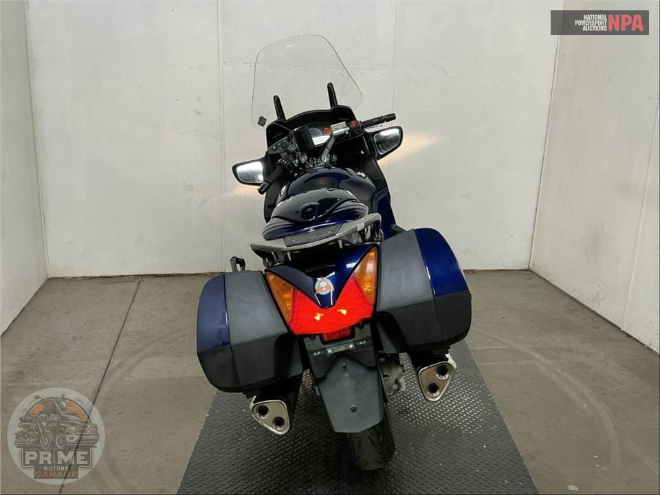 2004 Honda ST1300 A4 ABS — фото 4