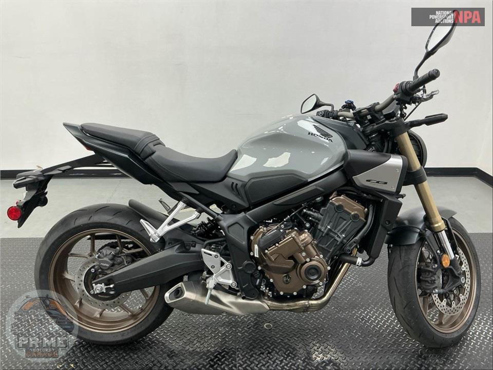 2025 Honda CB650RAC E-CLUTCH — фото 1