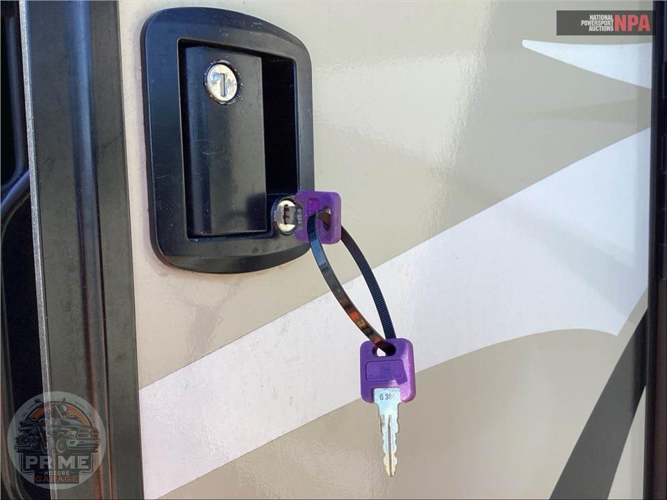 2019 Keystone Rv M-32 RLI COUGAR SERIES — фото 26