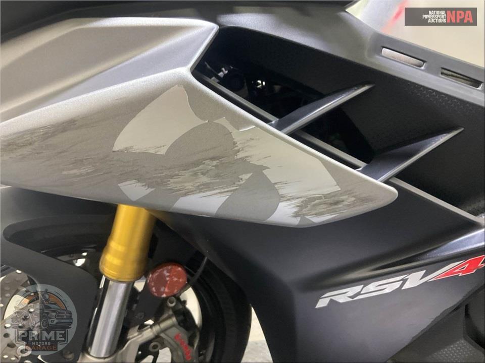 2022 Aprilia RSV4 1100 — фото 18