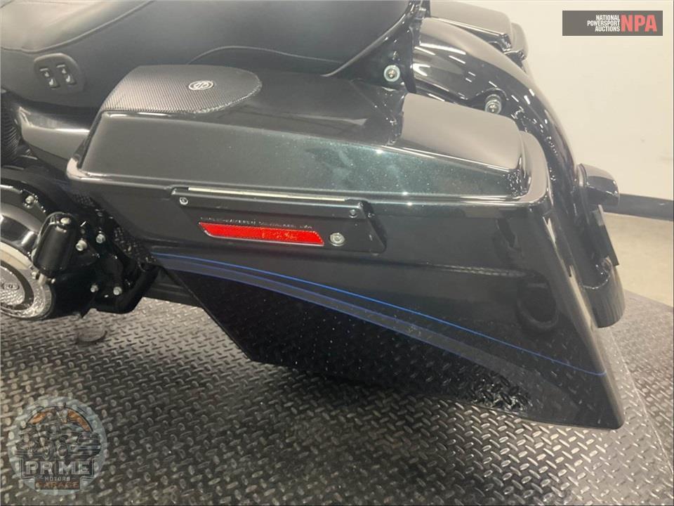 2013 Harley-Davidson FLHRSE5 SCREAMIN EG ANN — фото 19