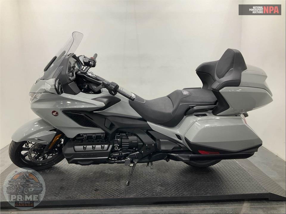 2026 Honda GL1800D GOLD WING TOUR AUTOMATIC DCT — фото 3