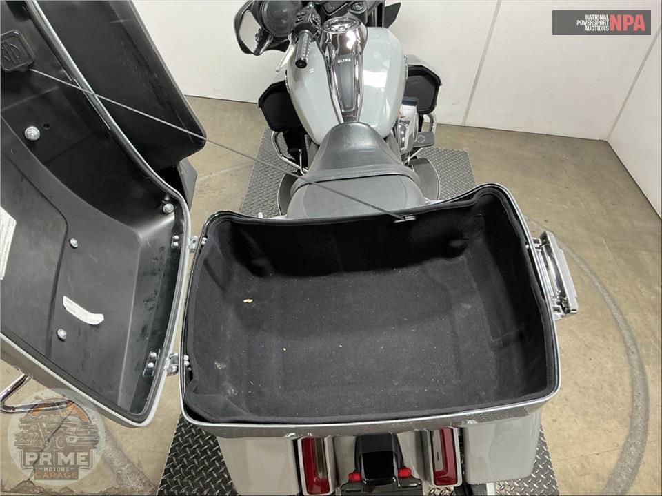 2025 Harley-Davidson FLHXU STEET GLIDE ULTRA — фото 24