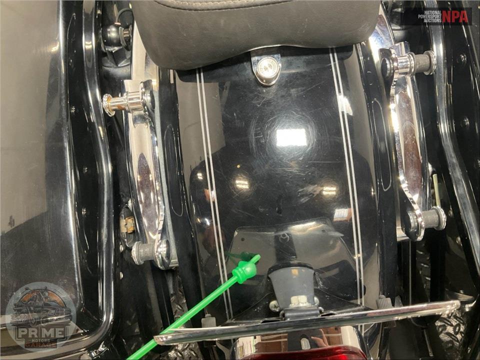 2012 Harley-Davidson FLHRC ROAD KING CLSC — фото 17