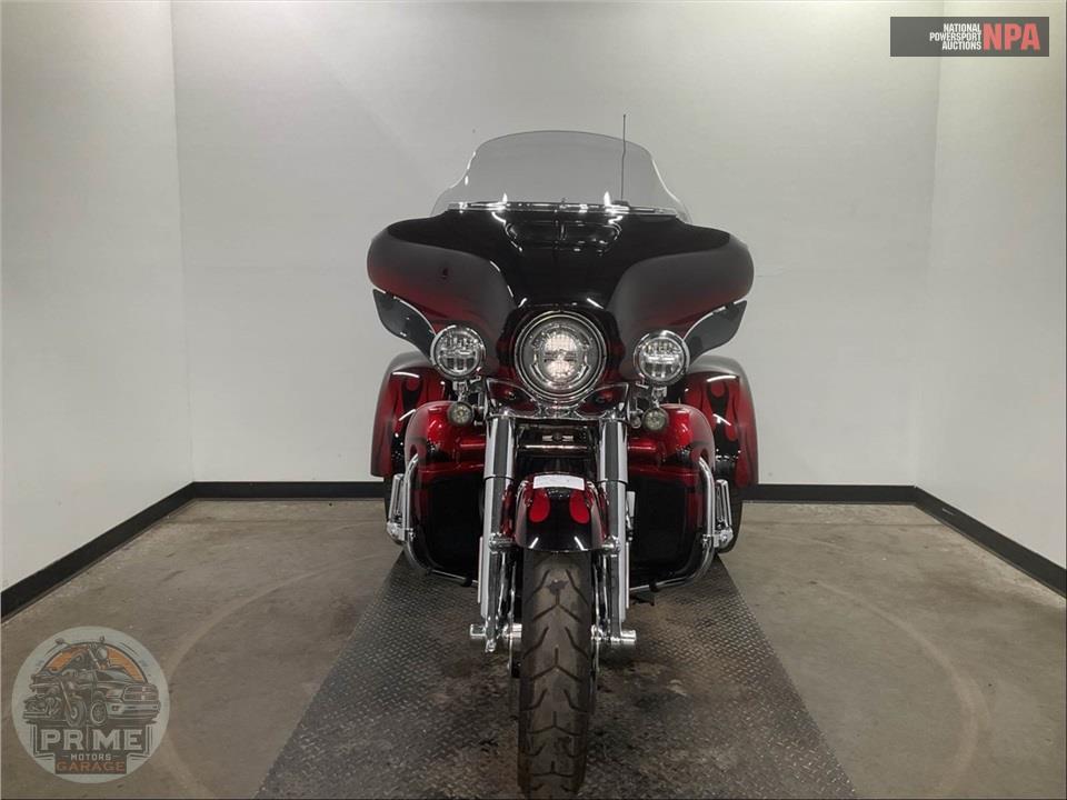 2022 Harley-Davidson FLHTCUTGSE CVO TRI GLIDE — фото 2