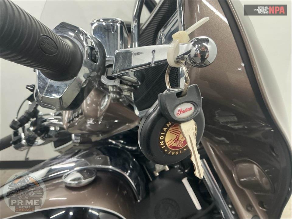 2019 Indian Motorcycle ROADMASTER (TWO-TONE) — фото 10