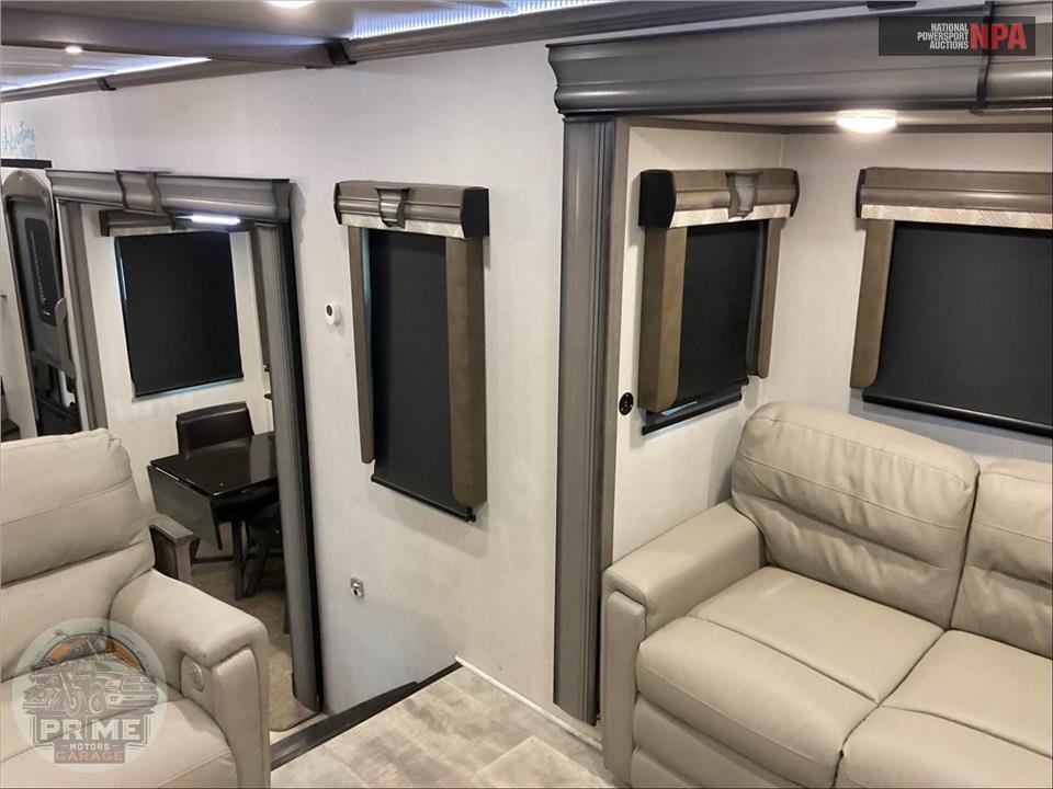 2020 Keystone Rv M-3791 RD - MONTANA FIFTH WHEEL SERIES — фото 8