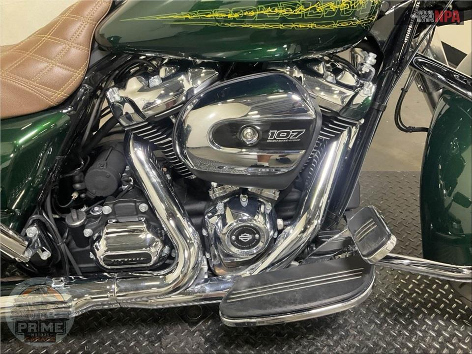 2019 Harley-Davidson FLHX STREET GLIDE — фото 6