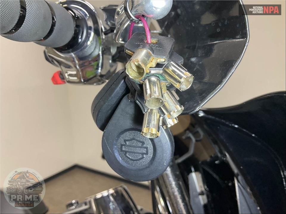 2014 Harley-Davidson FLHP POLICE ROAD KING — фото 13