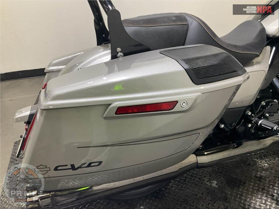 2023 Harley-Davidson FLTRXSE CVO ROAD GLIDE — фото 18