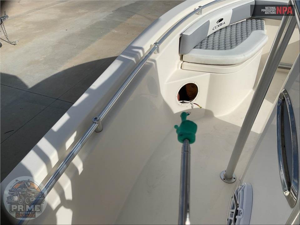 2019 Cobia Boats 220 CENTER CONSOLE L=22/E=1-150HP MERCURY OB — фото 25
