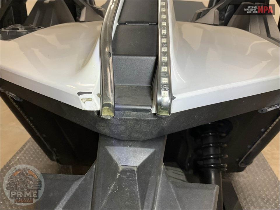 2021 Polaris SLINGSHOT S — фото 13