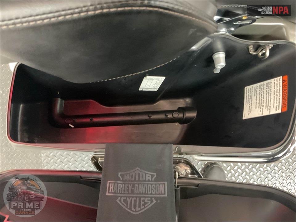 2018 Harley-Davidson FLHTK ULTRA LIMITED — фото 17