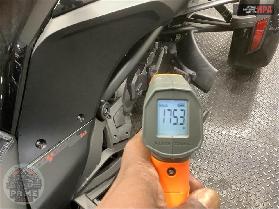2016 Can-Am SPYDER F3-S SE6 SPECIAL SERIES — фото 8