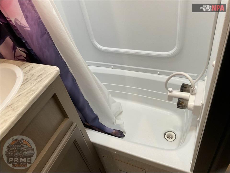 2023 Coachmen By Forest River M-367 BH - CHAPARRAL FIFTH WHEEL SERIES — фото 17