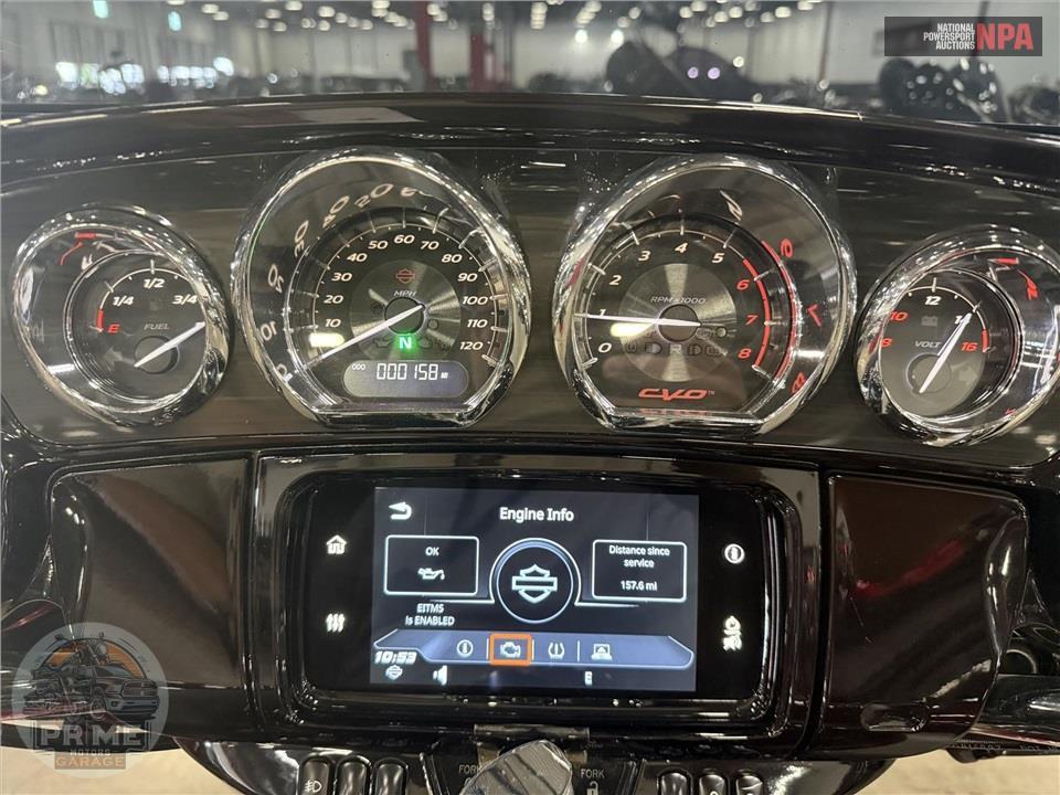 2022 Harley-Davidson FLHTCUTGSE CVO TRI GLIDE — фото 5