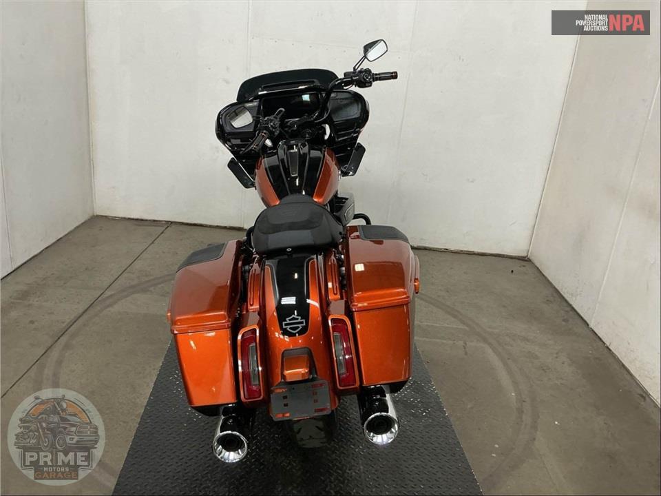 2023 Harley-Davidson FLTRXSE CVO ROAD GLIDE — фото 4