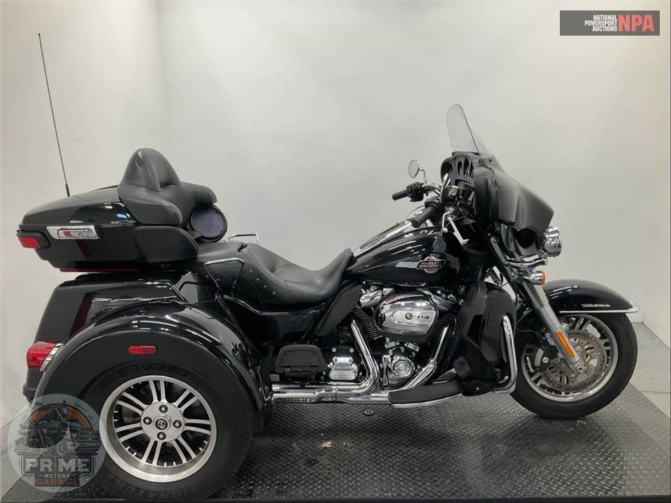 2022 Harley-Davidson FLHTCUTG TRI GLIDE ULTRA CLASSIC — фото 1