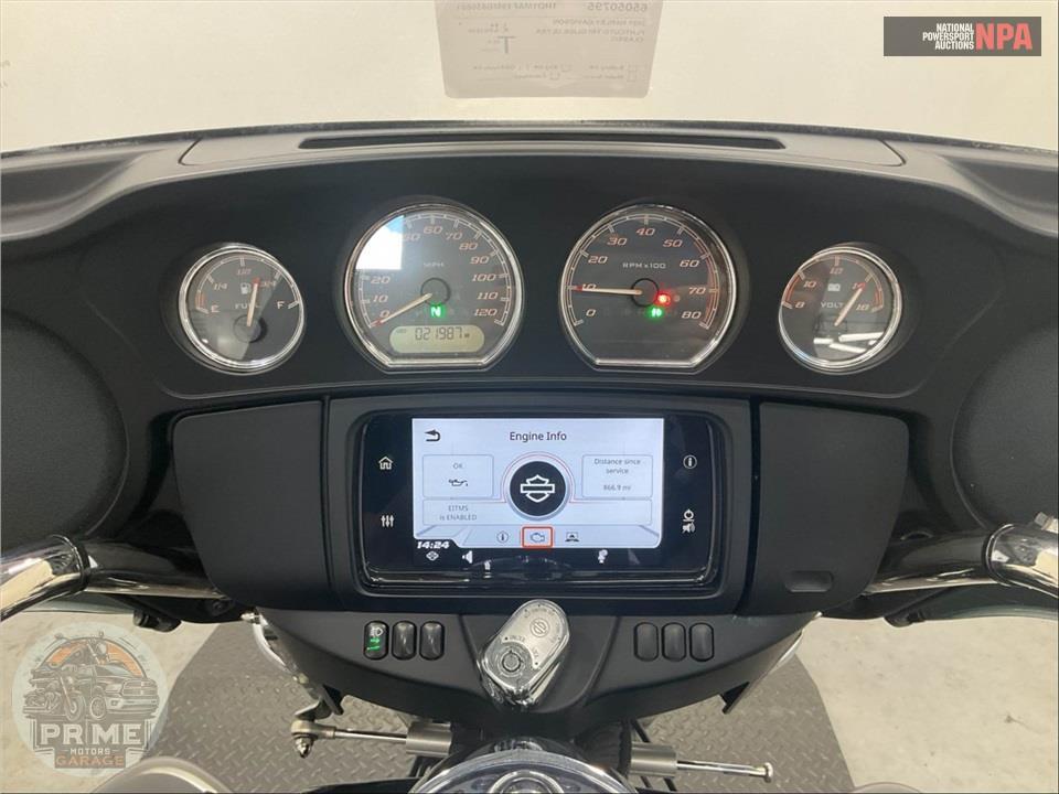 2021 Harley-Davidson FLHTCUTG TRI GLIDE ULTRA CLASSIC — фото 5