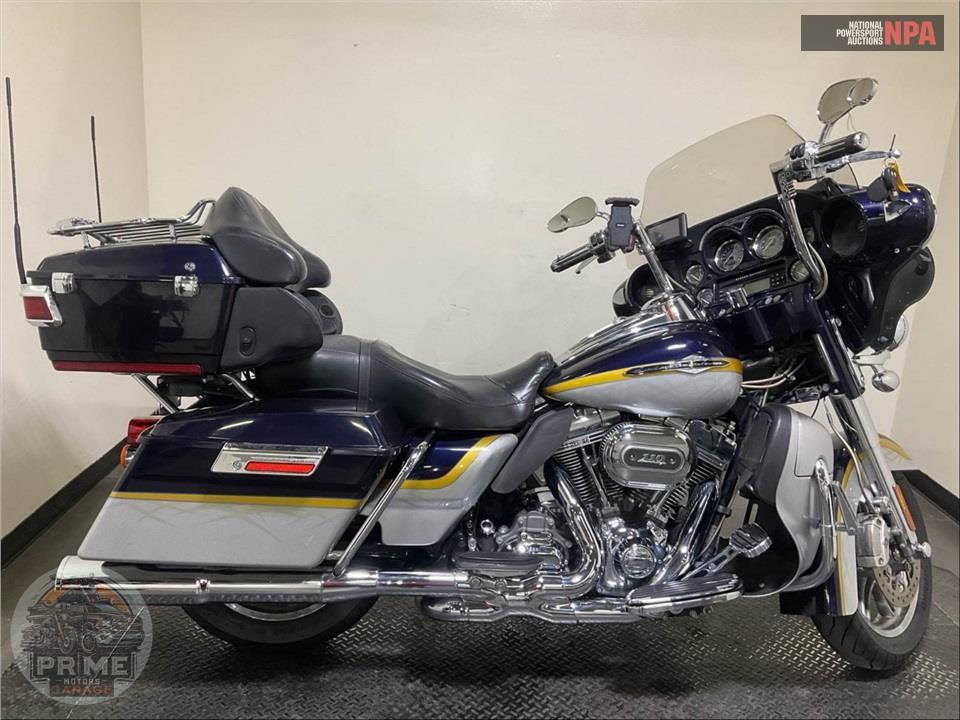 2012 Harley-Davidson FLHTCUSE7 SCREAMIN EAGLE — фото 1