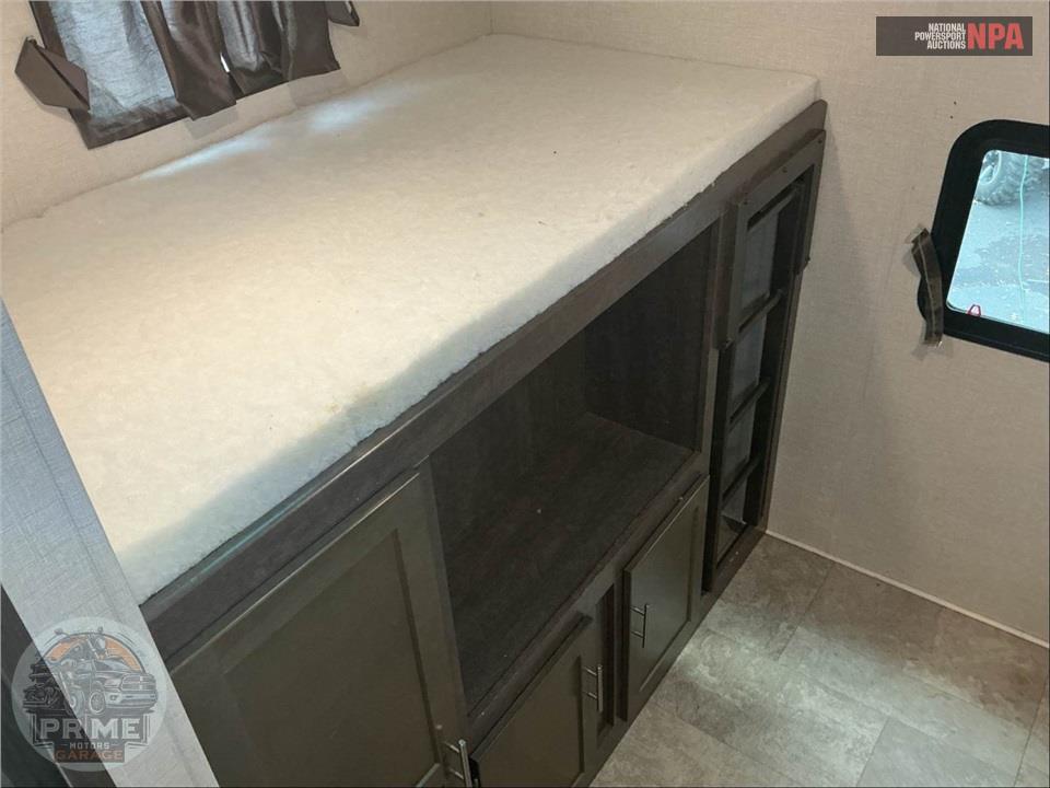 2018 Keystone Rv M-331BH - SUNSET TRAIL - SUPER LITE — фото 15
