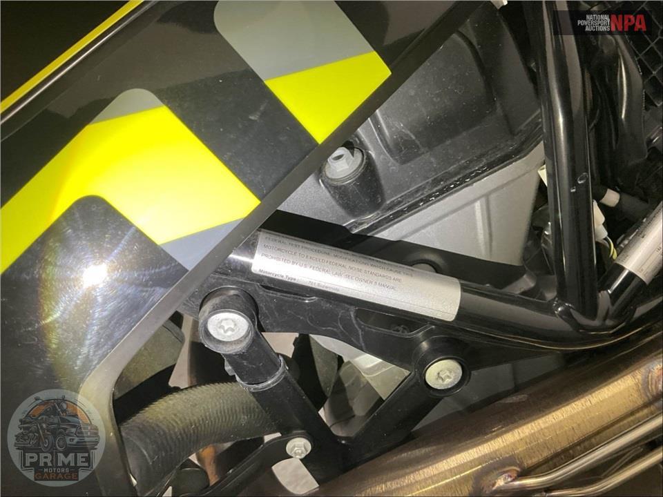 2023 Husqvarna 701 SUPERMOTO — фото 27