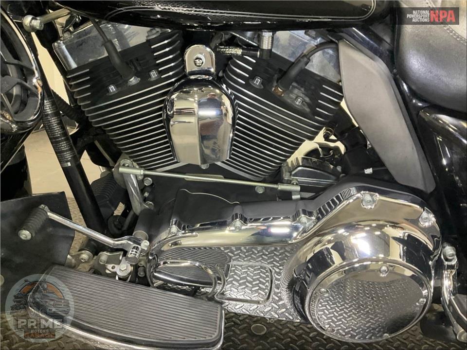 2009 Harley-Davidson FLHTCU ULTRA CLASSIC ELECTRA GLIDE — фото 7