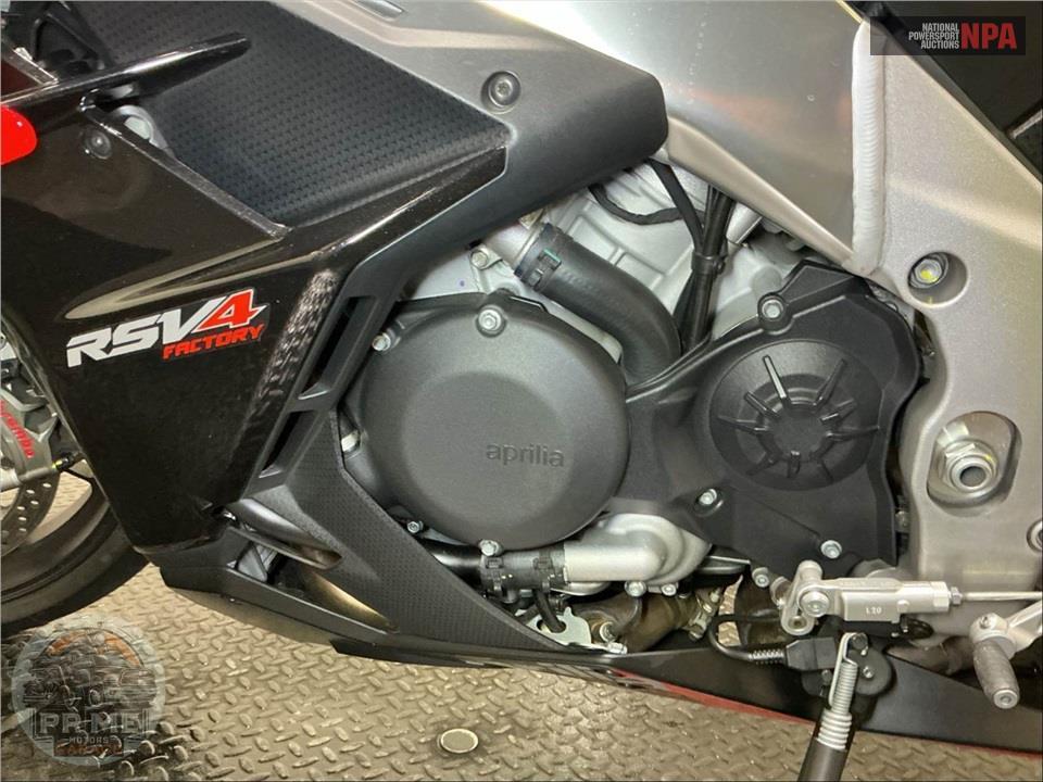2021 Aprilia RSV4 FACTORY 1100 — фото 7